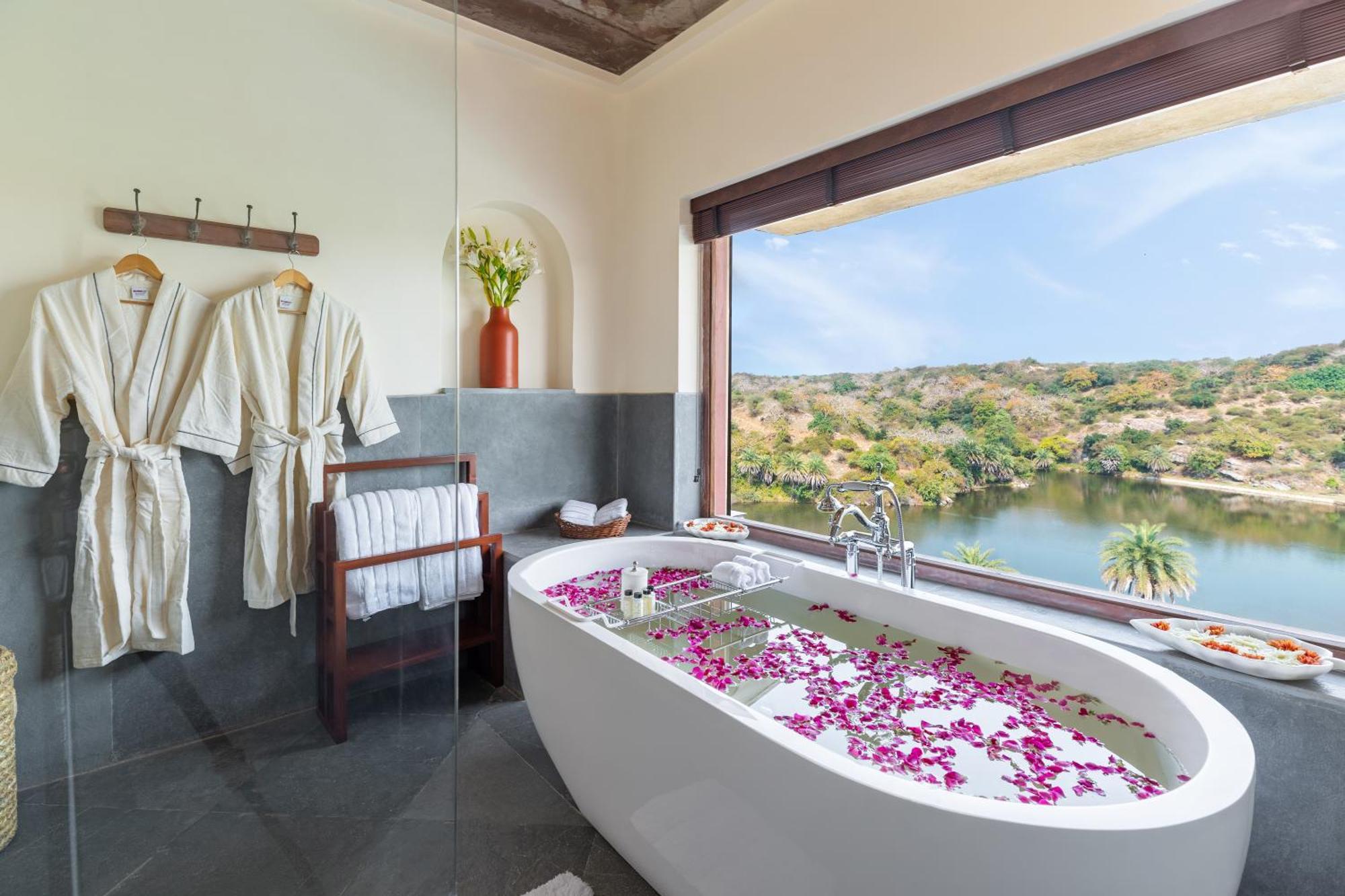 Chunda Shikar Oudi Hotel Udaipur Exterior photo